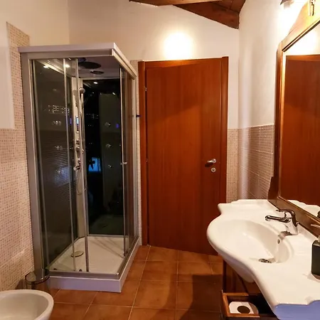 Nonnu Schirru Oda ve Kahvaltı 2*